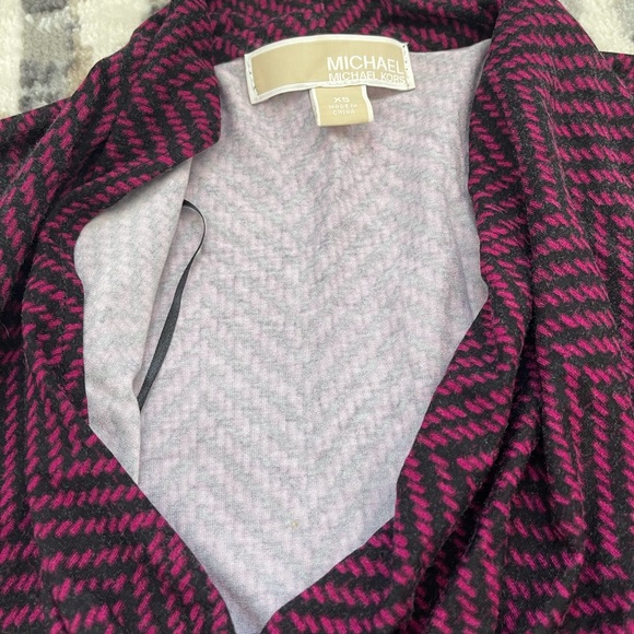 Michael kors pre loved!💕 - Picture 2 of 3